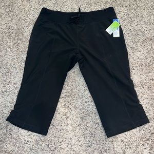 Mta Sport Women’s Capri Pants